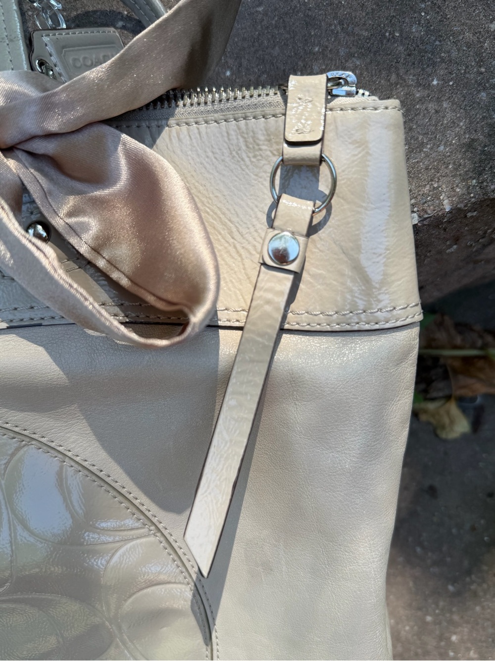 LOW START COACH Vintage Laura Leather Tote w/ Embossed Front Includes 2 Hang tag - Picture 13 of 15